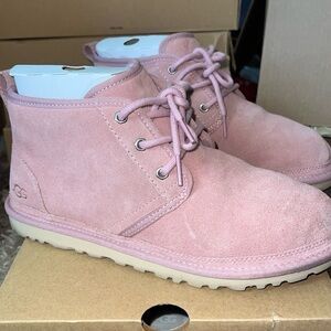 Womens Ugg light pink Nuemel boots Size 9